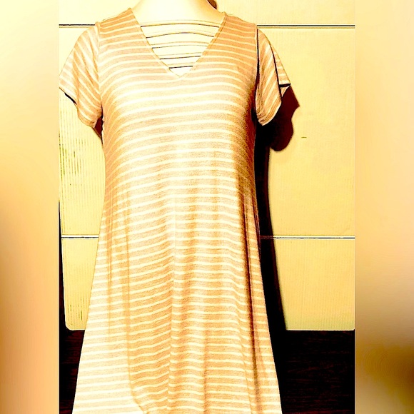 Lane Bryant Women’s 18/20 summer dress. - Picture 2 of 6